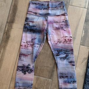 Lululemon crop leggings